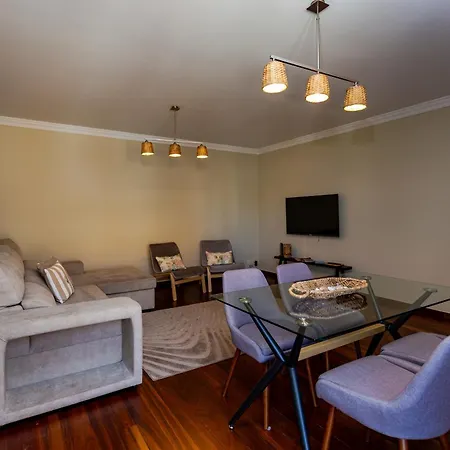 480 Liberdade Apartment *